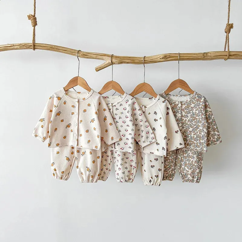 MILANCEL Conjunto de pijama para bebé, camisa tipo gofre y pantalones cortos para dormir para niños 240313