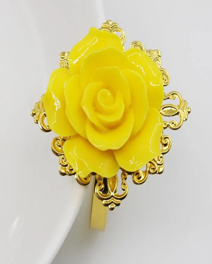 新しい5pc黄色のバラの装飾ゴールドナプキンリングナプキンホルダーウェディングパーティーディナーテーブル装飾親密なアクセサリー7537400