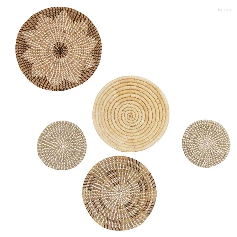 Set di cestini da parete intrecciati da 5 pezzi per bottiglie: cinque cestini sospesi in alghe marine, stile Boho decorativo, perfetti per un arredamento alla moda