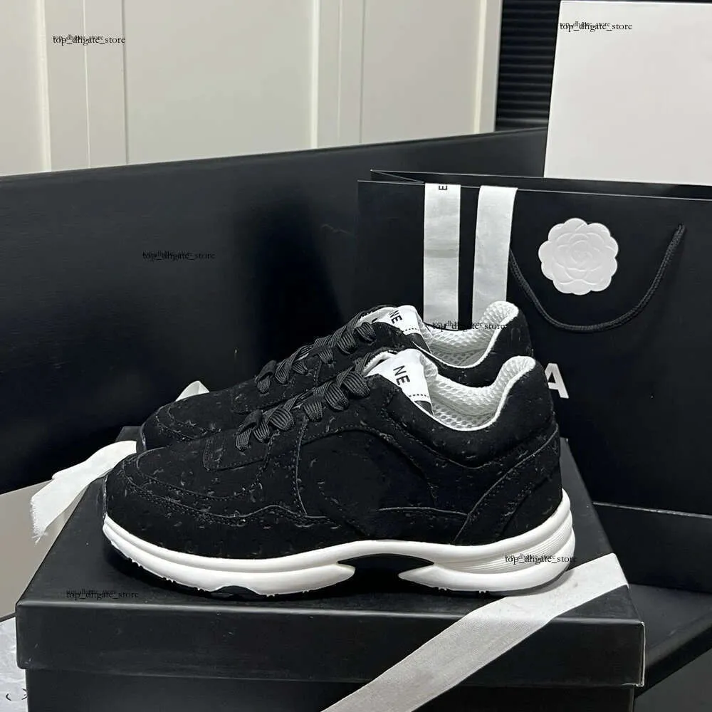 CHANEL フランス製 スエード レースアップシューズ 35 CHANEL フランス製 スエード レースアップシューズ 35 レディース