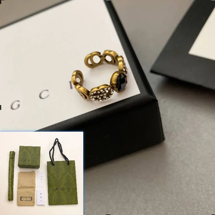 リングレディングラブリングクラシックギフトジュエリーリングビンテージゴールドメッキ銅付き箱の豪華な結婚指輪とスタンプJZ042