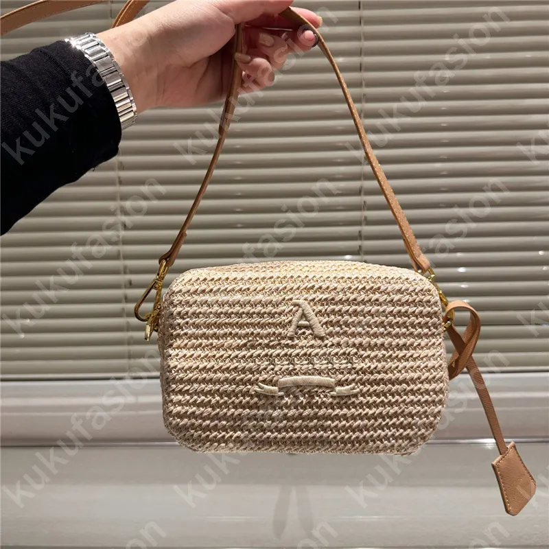 Sac à bandoulière design pour femmes, sac à bandoulière en paille de raphia, sacs à main seau d'été, sac de plage décontracté, petit sac à main pour appareil photo