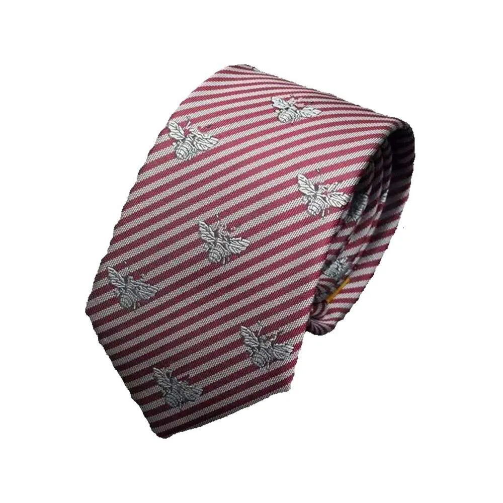 Ny stil 2023 modemärke slipsar 100% Silk Jacquard Classic Woven Handmade slips för män Bröllop Casual and Business Neck Tie 66 GG