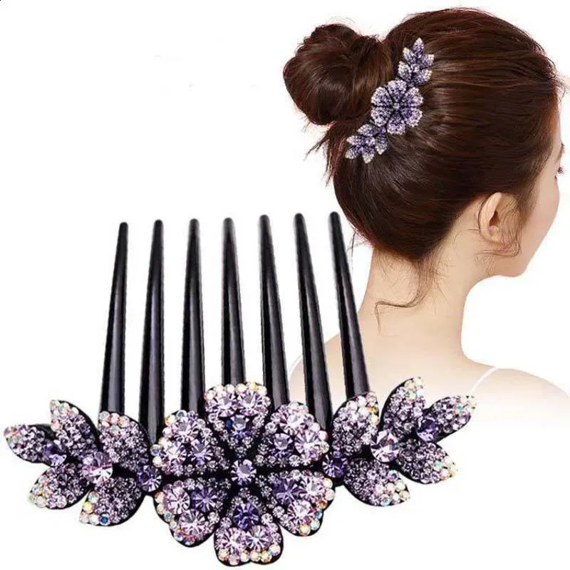 Vintage Crystal Flower Hair Clip for Girls Bridal Comb Prydnader Smycken Bröllopstillbehör GIFT 240311