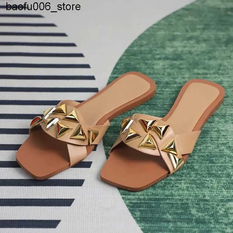 Slippers Women Flat Sandals Fashion Decoration Design 2024 Summer Footwear Light Soft Elegant Low Hees Travel Beach Shoes for Lady Q240318