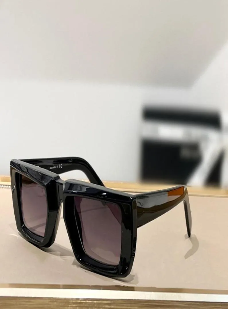 Sonnenbrille für Damen und Herren, Sommer, SPS 24-Stil, Anti-Ultraviolett, Retro-Platte, Vollformat-Brille, zufällige Box9585218