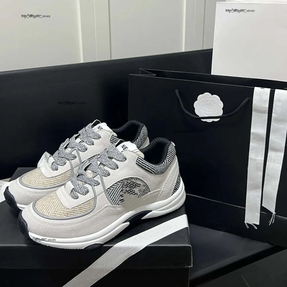 DHgate Chanelshoes 2024 Designer Running Brand Chanells Sneakers Luxury Lace up Casual Shoes Classic Trainer Sdfsf Fabric Suede Effect City Chaneles 537 Shoes Accessories