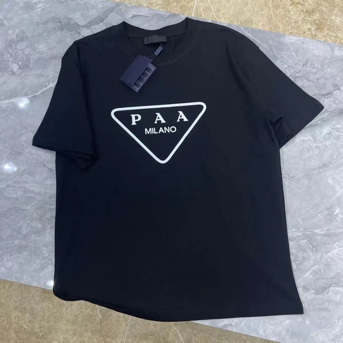 新しい高度なバージョンメンズTシャツイタリアトレンディ服paa三角形のプリントカップルサマーコットンラウンドネックメンズレディースファッション