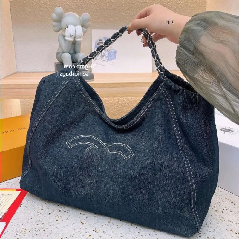 High Version Denim Tote Bag Women Chain Shoulder Bag Designer Travel Classic Cc Embroidered Large Handbag Womens Fashion Bags With Box Mkfh