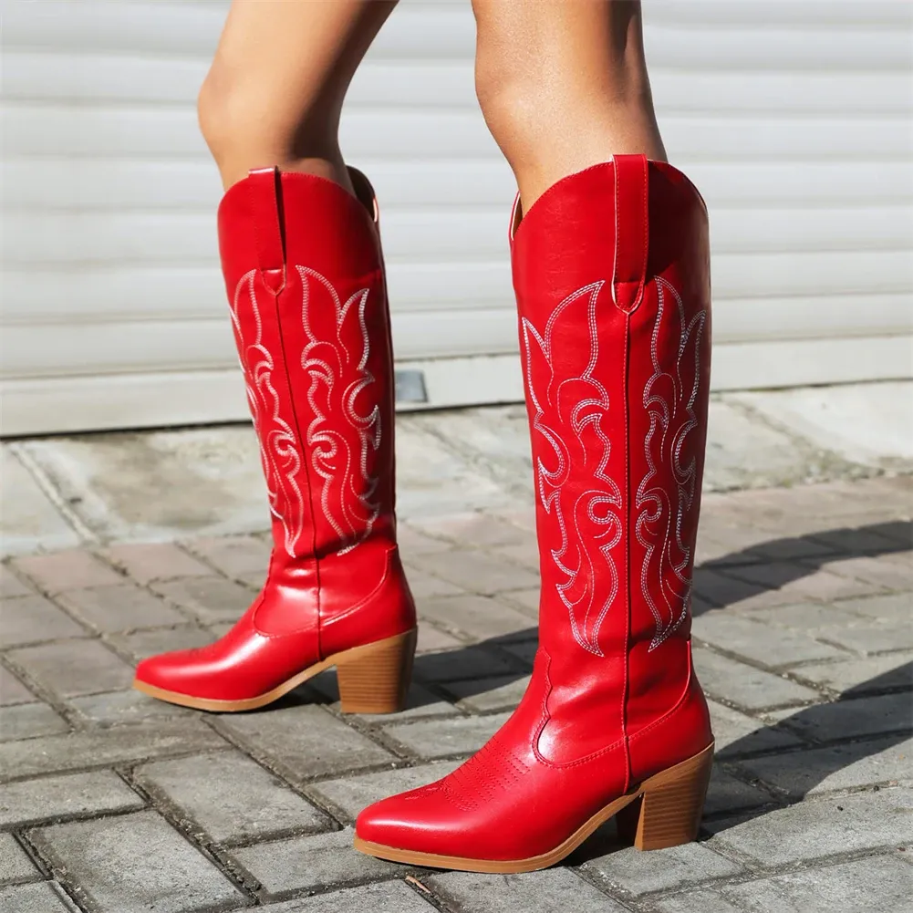 Boots Western Cowboy Knee High Boots Kvinnor pekade tå tjock hög klack broderare Autumn Winter Red Long Booties Trendy Shoes Woman Woman