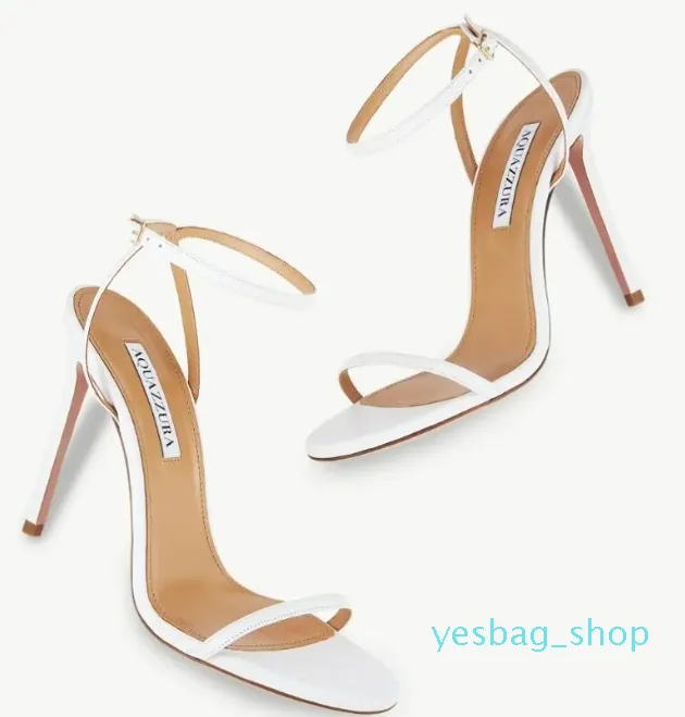 الصيف الفاخر Aquazzura Olie Sandals أحذية براءة اختراع جلدية مملحة من الذهب الأسود العالي الكعوب Renecaovilla الزفاف فستان الزفاف مصارع الصندل