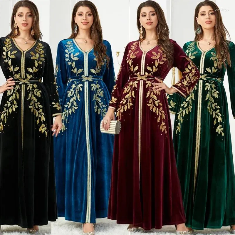 Ethnic Clothing Middle East Dubai Embroidered Beaded Velvet Dress Arab Women's Evening