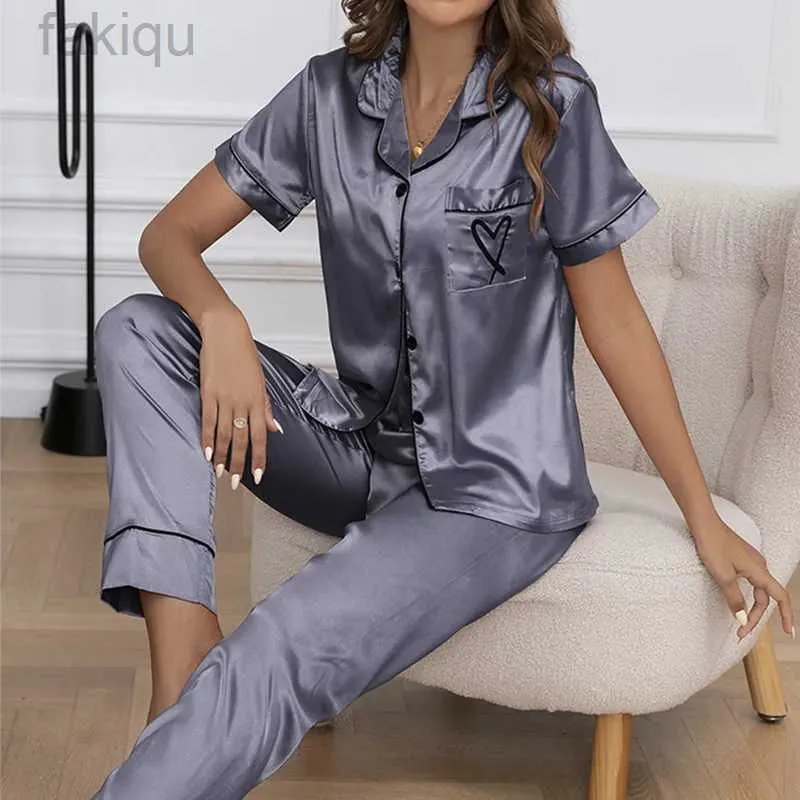 Pijamas sexy femininos 2 peças pijamas novos pijamas de cetim pijamas de manga curta sexy bordado amor casa roupas camisa calças loungewear 24318