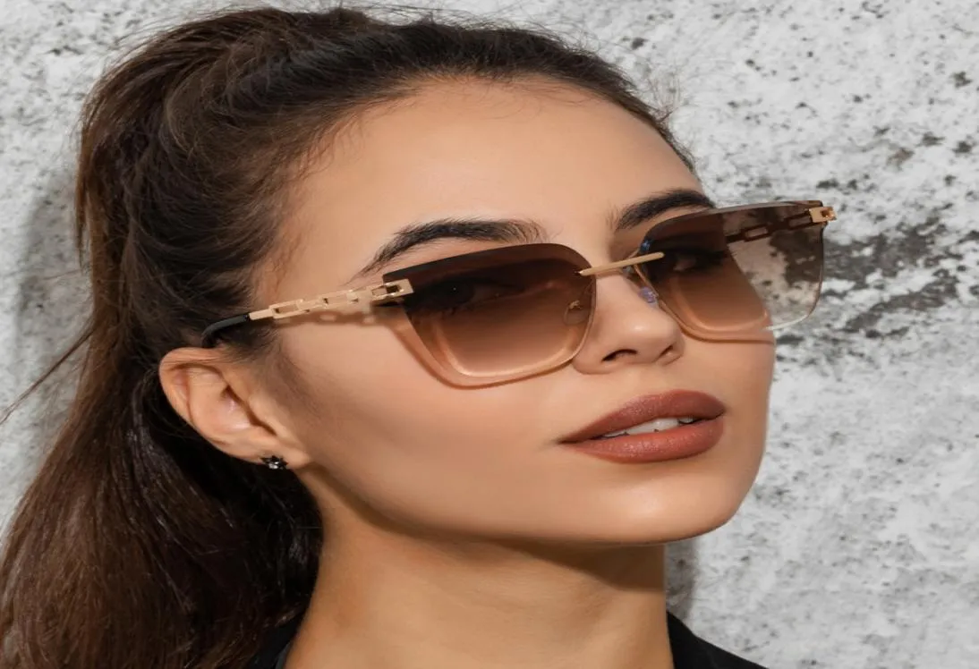 Neue Mode Randlos Getrimmt Große Rahmen Frauen039s Sonnenbrille Männer039s Metall Hohl Gradienten Ozean Retro Quadrat Gläser8436601