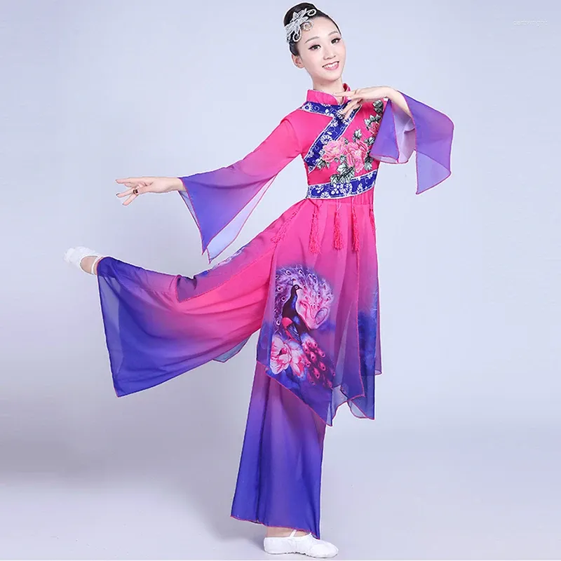 Stadiumkleding Chinese stijl Hanfu klassieke danskostuums Vrouwelijke elegante fan Yangko-kleding Past prestatiekostuum