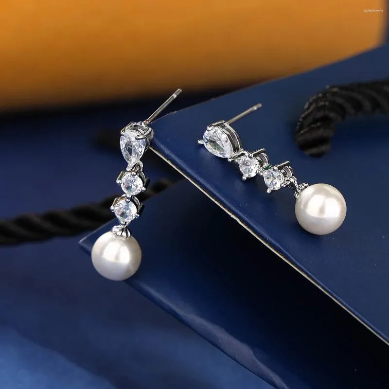 Coiffures Perle Pendentif Boucles D'oreilles De Mariage Cristaux De Zircone Cubique Et Pour Les Mariées Demoiselles D'honneur Proms La Mère De La Mariée