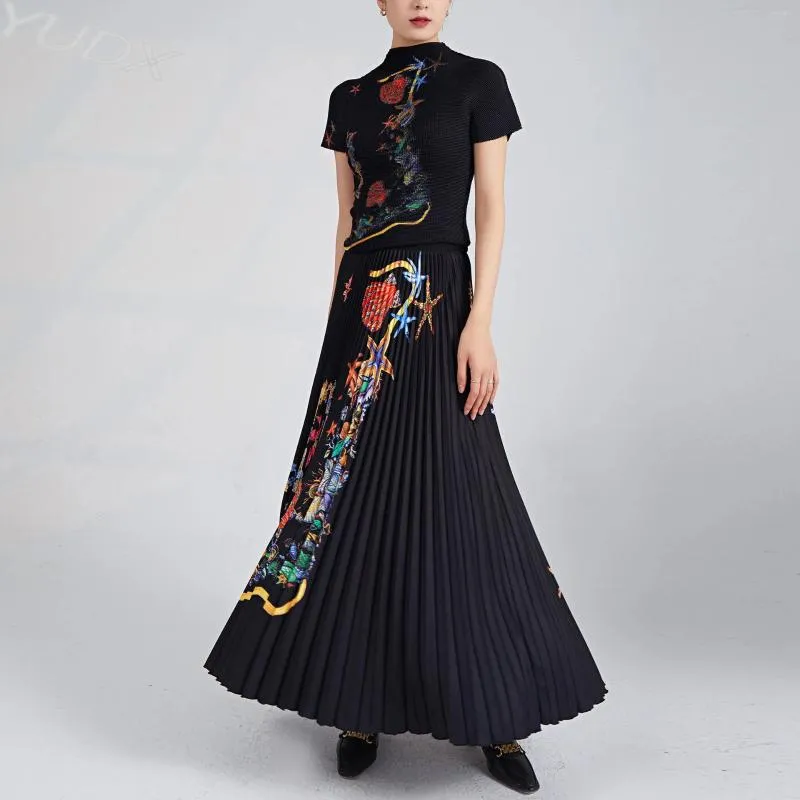 فساتين العمل Yudx Miyake Plateed Fashion Suit Women Retro 2024 Summer Printing Slim Thin Reducty Peplum Long Skirt
