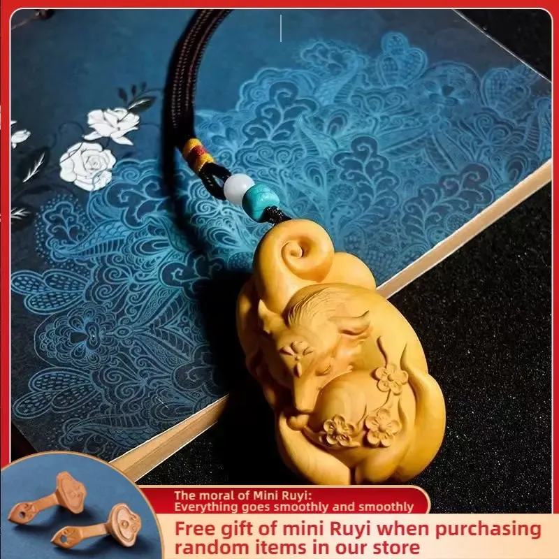 Halsband Cliff Cypress Wood Carving Bless med Safeness Ninetailed Fox of Handicraft Pieces Träfigurer Statyer Pendant Halsband