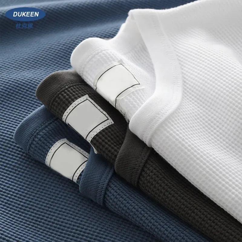 DUKEEN Maglietta a maniche corte Uomo Estate Tinta unita Mezza manica Top Allentato Casual Bianco Camicie da uomo 240307