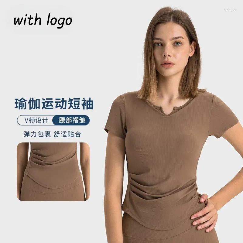 Chemises actives Femme T-shirt côtelé col en V avec coussin de poitrine Yoga Top Fold Slim taille course Fitness sport à manches courtes pour les femmes