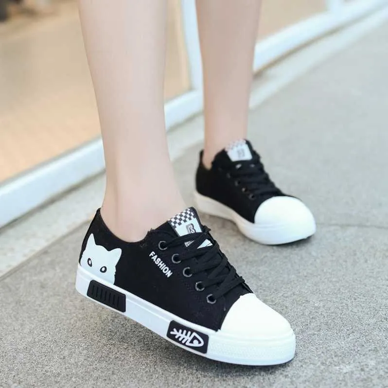 HBP icke-varumärkes kvinnor kausal canvas skor enkel stil slip-on flickor lata skor cheetah ko solros cheetah tryckta loafers