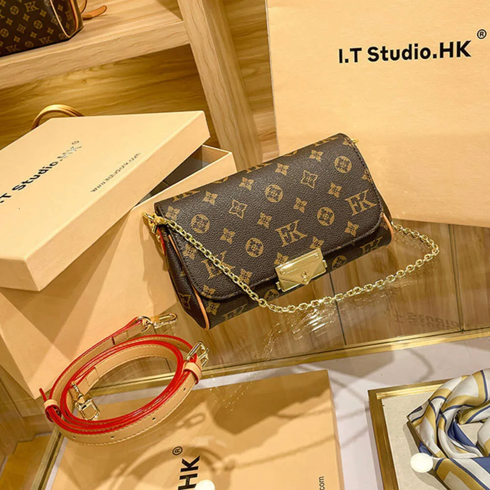 Chic Leather Crossbody Bag Hong Kong Style Shoulder Bag, Genuine