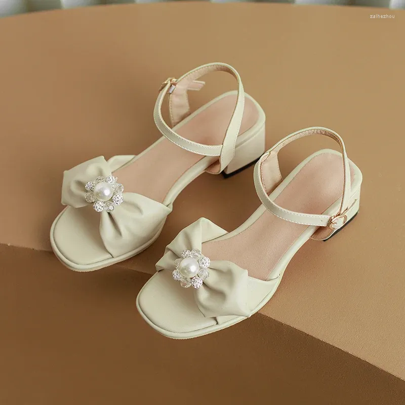 Sapatos de vestido Pearl Bow Flower FrontRear Strap Cute Girls' Sandálias Grosso Salto Oco Doce Peep Toe Verão 2024