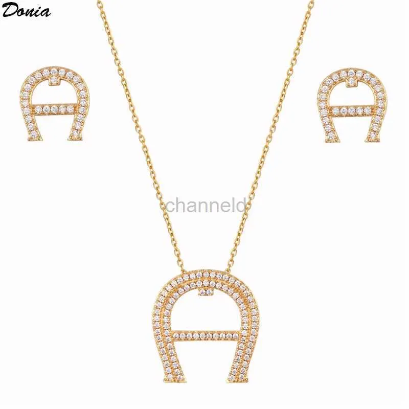 Bangle Donia bijoux mode nouveau luxe micro-incrusté AAA boucles d'oreilles avec liste de zircone collier boucle d'oreille ensemble dames pendentifbijoux 240319