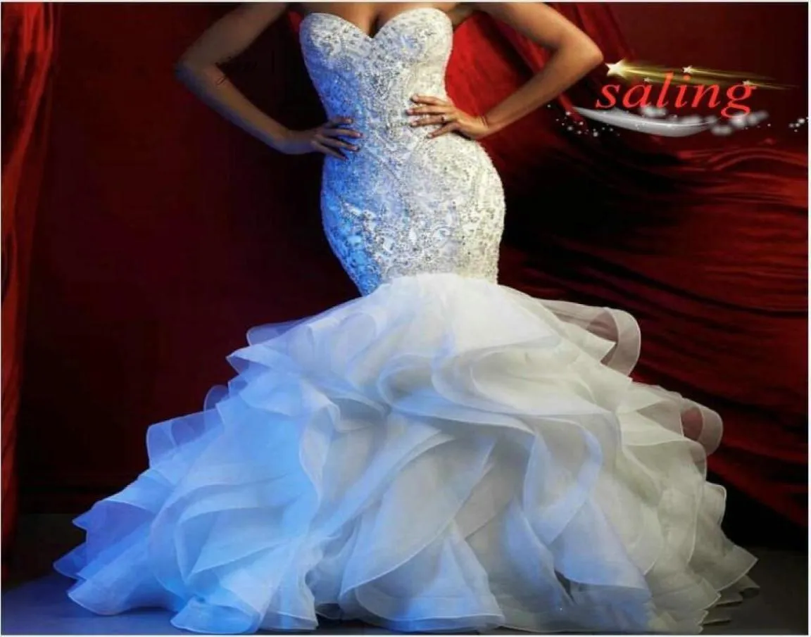 Crystal Beading Wedding Dresses With Cascading Ruffles kjol Avidi da sposa sirena sjöjungfru stropplös pärlstav bröllopsklänning brud g2882285