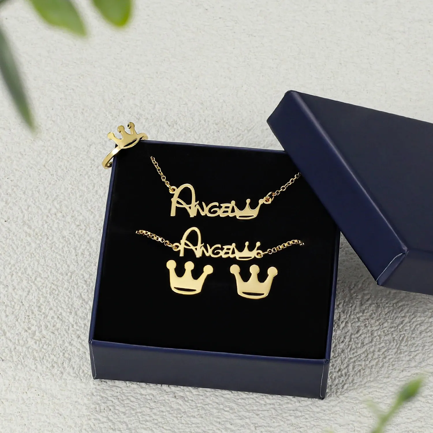 Qitian personnalisé enfants couronne 4 pièces ensemble nom bijoux personnalisé mini bracelet collier couronne bague boucle d'oreille anniversaire cadeau de Noël 240305