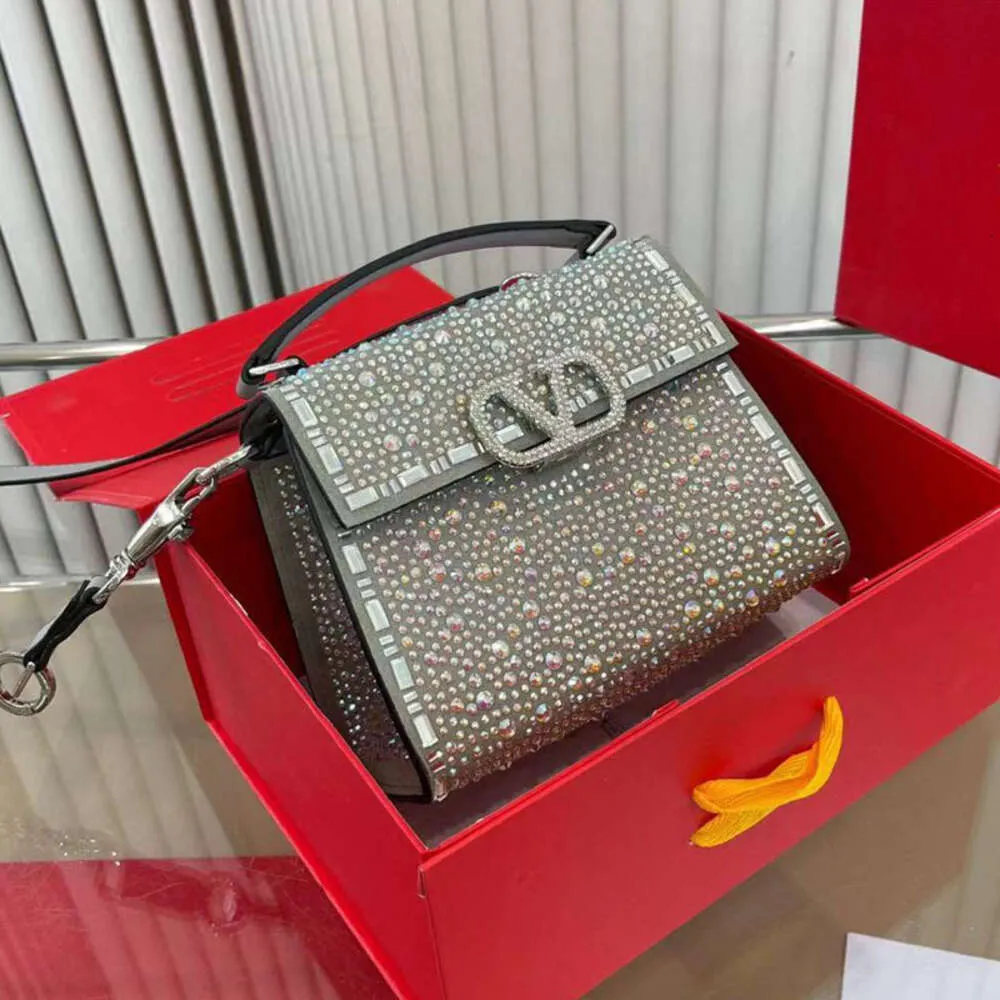 DHgate.com:Diamond Mini Handbag with Chain for Women - Small