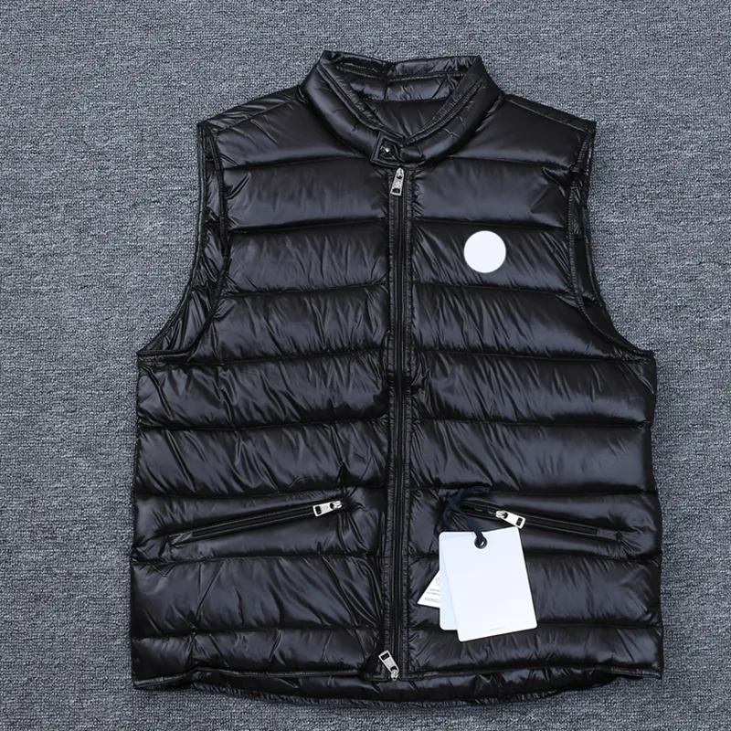Monclair vest Mens Vesten Jacket Borduurwerkontwerper Gilet NFC Badge Groothandel Retail Multi Style Winterheren Down Vest Coat Spring Uitgerechten Lagen Maat 1--5
