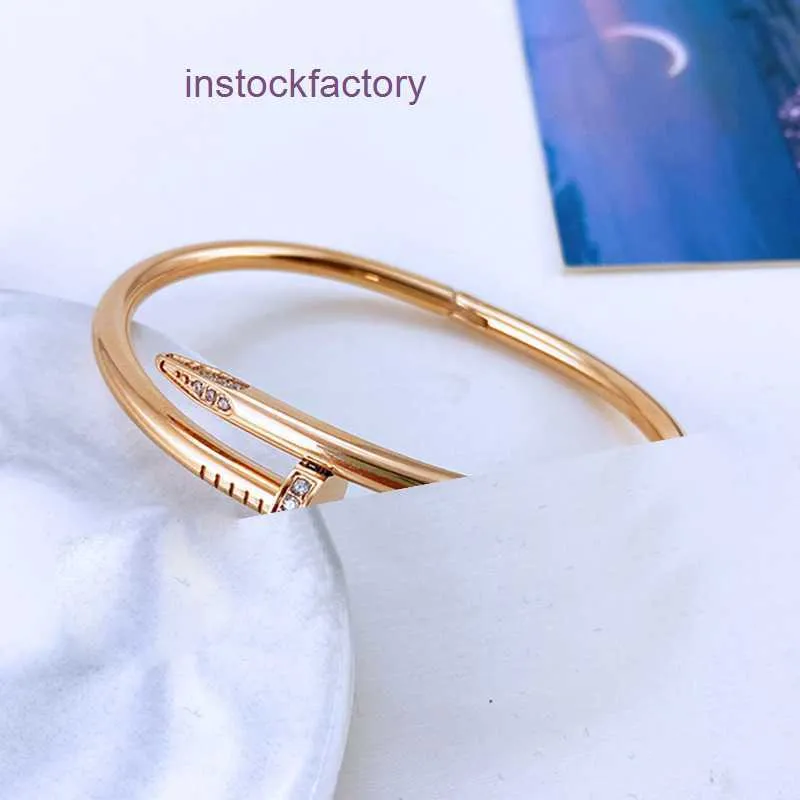 Original 1to1 Cartres Bracelet Wind Classic 18k gold Rose Gold Non fading Nail Style with Net Red Light Luxury Fashion for Women