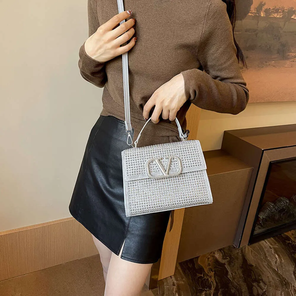 Shop design handbag wholesale retail 2024 New Mini Diamond Hot Handbag Shoulder Chain Womens Bag Small