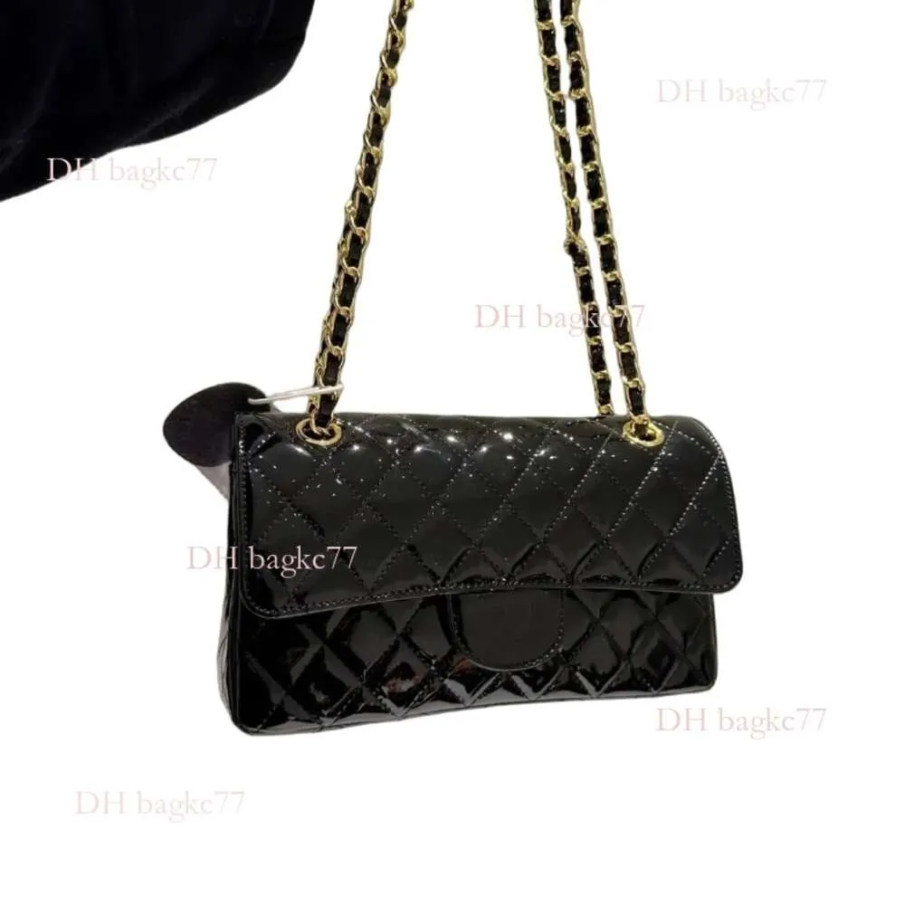 2024 new Classic Patent Leather Flap Handbag Golden/sier Metal Hardware Wholesale Chain Bags Women's Fashion Diamond Quilted Square Shoulder Crossbody Bag