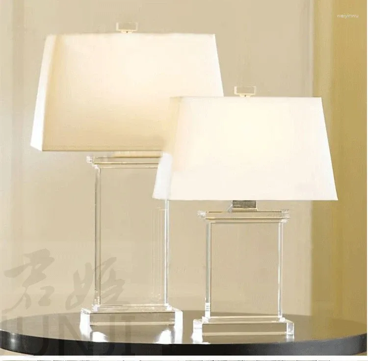 Lampade da tavolo Camera da letto moderna Lampada da scrivania in cristallo da comodino Bianco Personalità creativa Decorazione Lettura a LED ZA839