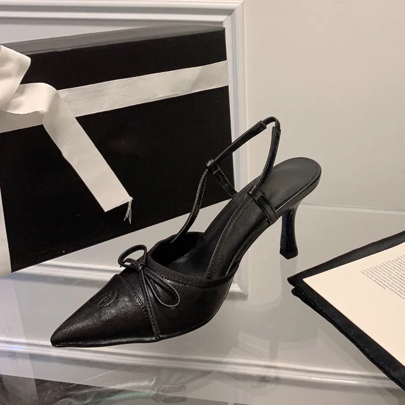 24ss Женские модельные туфли на босоножках Дизайнерские слипоны на шпильках Сандалии 7 см Классические заостренные носки с бантом Элегантная свадебная обувь Летняя обувь для отдыха для вечеринок