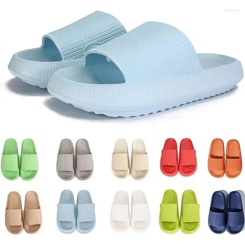 Pantoufles d'été EVA pour hommes, sensation de fond épais à la maison, sandales de salle de bain pour femmes, chaussures de plage antidérapantes