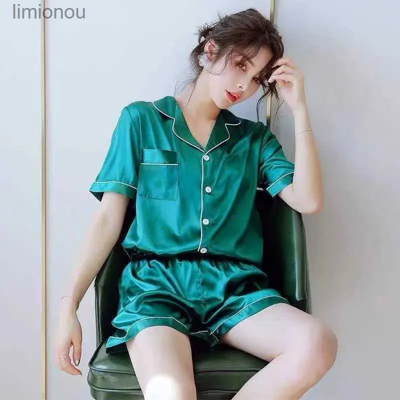 Kvinnors sömnkläder Kvinnor Satin Pyjama Set Summer Short Sleeve Heart Embroidery Button Shorts Shorts 2 Pieces Set Loungewear Sleepwearc24319
