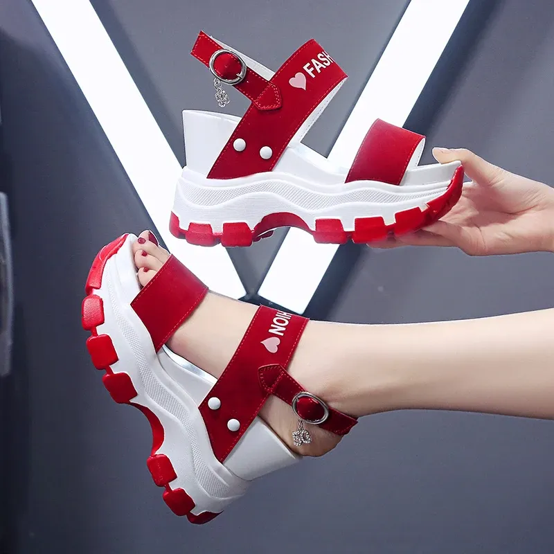 Sandalet platformu sandaletler kadın yeni yaz tıknaz yüksek topuklu kadınlar için kadınlar için balık ayak parmağı kırmızı sanalia feminina