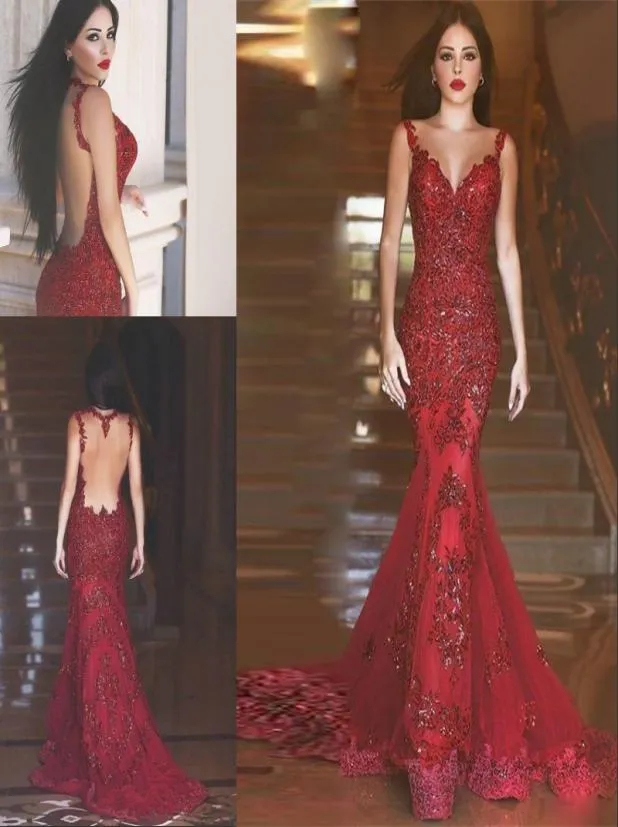 Underbara mörkröda sjöjungfru prom klänning ren vneck ärmlös illusion tillbaka aftonklänningar med pärlorapplikationer öppen rygg formell D3730048
