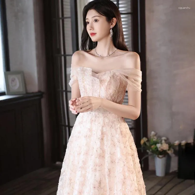 Vêtements ethniques Sexy hors épaule robe française 2024 mode paillettes robe de fête de mariage femme tempérament élégant longue gaze robes qipao