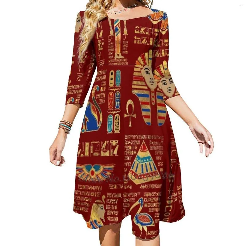 Sukienki swobodne Egiptyjskie hieroglify i bóstwa na czerwonym kwadratowym szyi sukienka Słodka letnie kobiety Eleganckie kantar Egipt