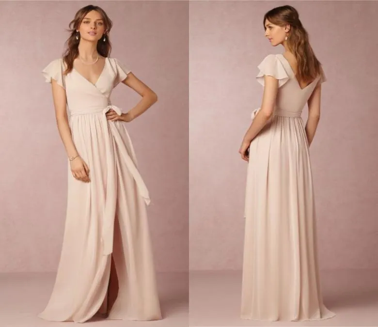 2021 Brautjungfernkleider Günstige ALine V-Ausschnitt Kurzarm Split Chiffon Nude Pink Maid Honor Kleider für besondere Anlässe für Hochzeit1798287
