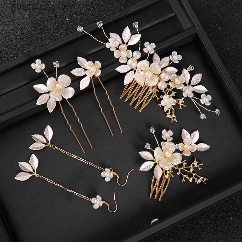 Diadèmes Fleur Blanche Peigne À Cheveux Or Perle Épingle À Cheveux Boucle D'oreille Ensemble À La Main Strass Bijoux Accessoires Ornements De Mariage Mariée Coiffe Y240319