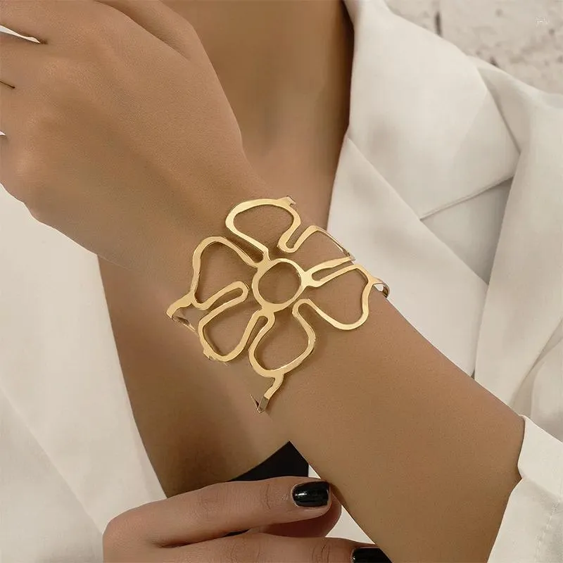 Bangle Metallic Jewelry Gold Color Women's Opening Flower Shape Sweet Romantic Adjustable Party Daily Wear Bracelet