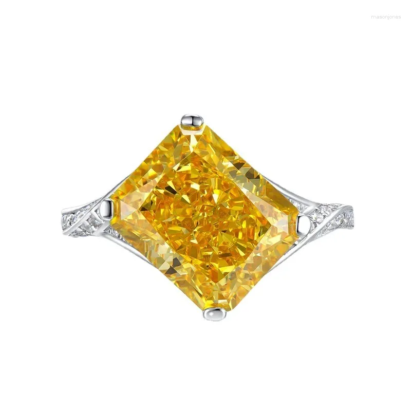 Bagues de cluster S925 Sterling Silver Diamond 10 12 Coupe de fleur jaune Style de mode européen et américain