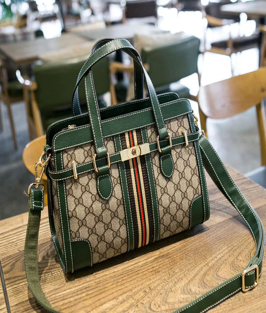 동일한 유형의 Oneshoulder Lady039S Bag Europe 및 America Style 2273157의 2019 New Lady039S 핸드백 백금 인쇄 백