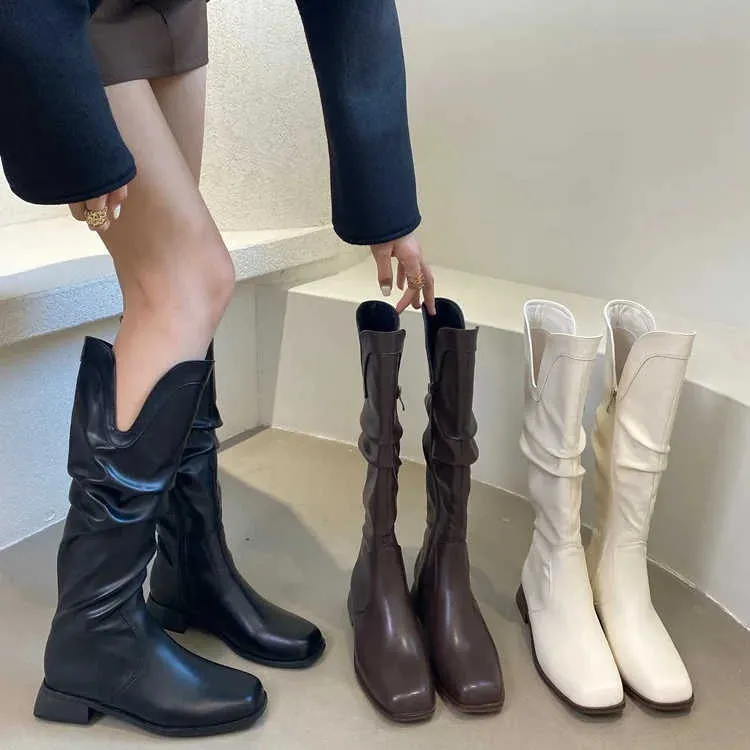 HBP Non-Brand China Großhandel kniehohe Stiefel, quadratischer Kopf, hohe Röhre, Ritterstiefel, weiches Leder, niedriger Absatz, vielseitige flache Schuhe in Erdfarbe