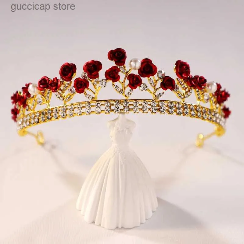 Tiaras Itacazzo Bridal Headwear Full of Romantic Temperament Fashion Dreamlike Gold-Color Ladies Party Rose Tiara Y240319